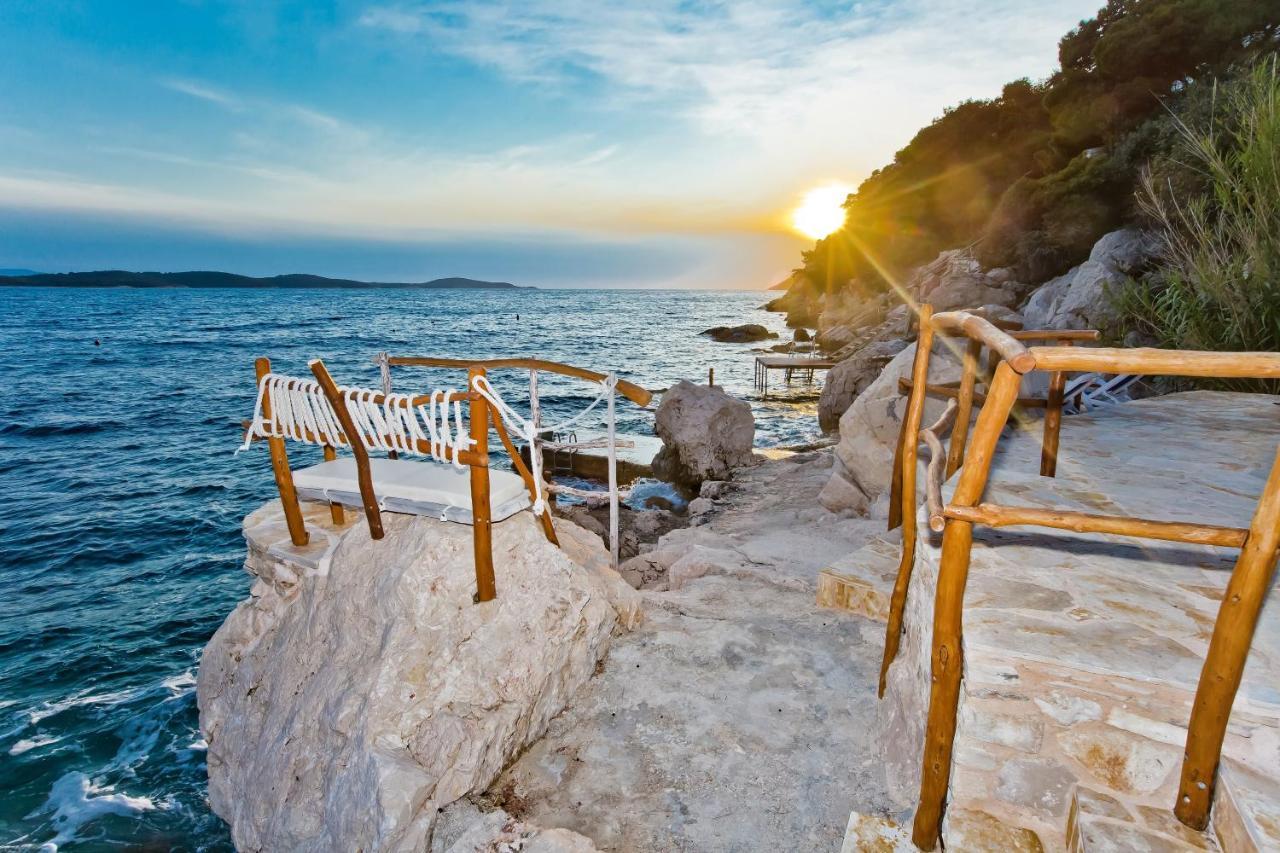 Apartments Villa Marcelina Хвар Екстериор снимка