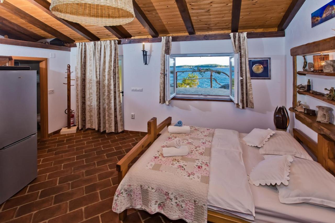 Apartments Villa Marcelina Хвар Екстериор снимка