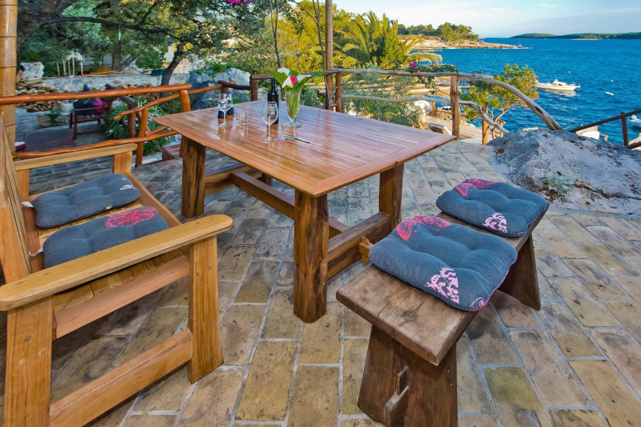Apartments Villa Marcelina Хвар Екстериор снимка