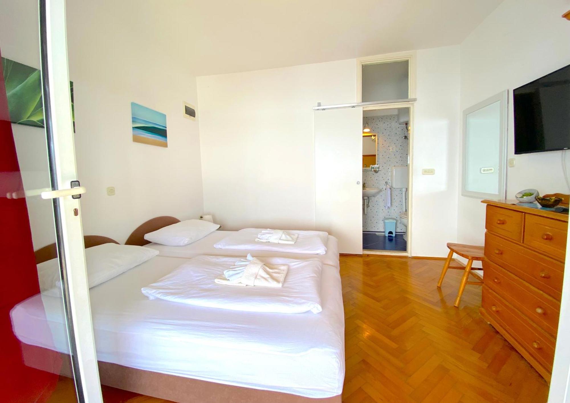 Apartments Villa Marcelina Хвар Стая снимка